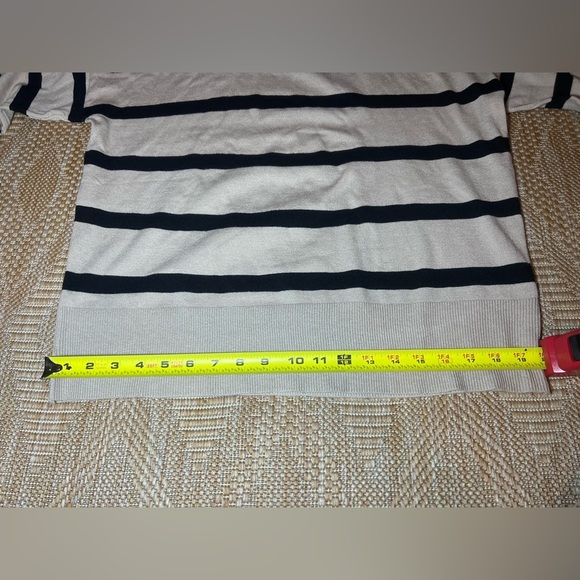 Aaeda Women's Striped Turtleneck Pullover Sweater,Beige and Black,Size L - Picture 7 of 8